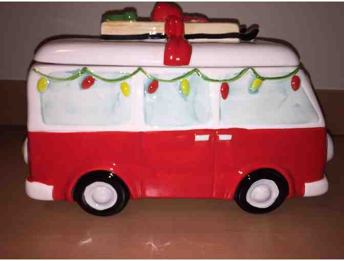 Cookie Jar with Tollhouse Chocolate Chip Cookies