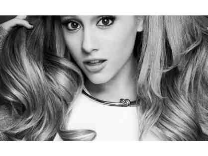 2 tickets to see Ariana Grande in Concert