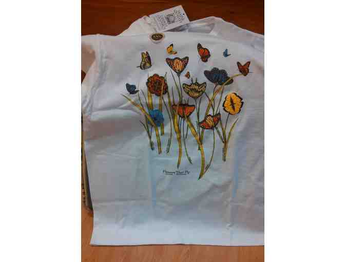 'Flowers that Fly' T-Shirt