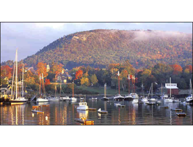 HAMPTON INN & SUITES (by Hilton) OVERNIGHT KING STUDIO SUITE IN ROCKLAND MAINE