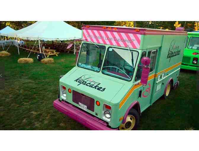 LOVE KUPCAKE FOOD TRUCK FOR EVENT UP TO 200 PEOPLE - Photo 1