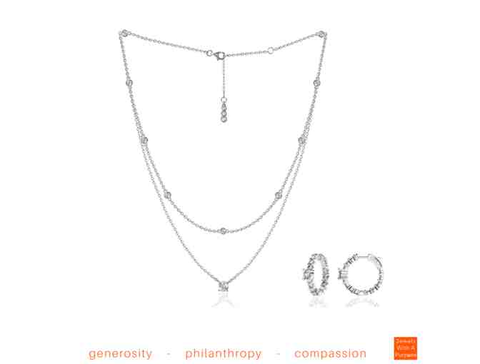 Delicate and Chic Necklace and Earrings Set in White Gold