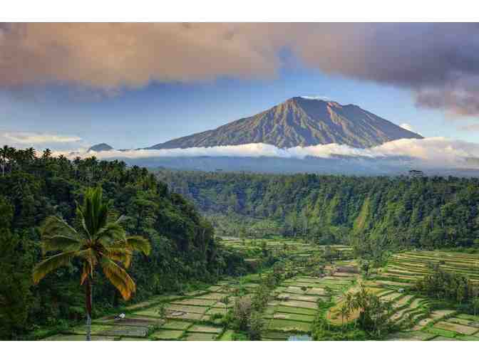 Cruise to Bali and the Islands of Paradise!