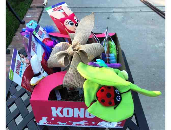 KONG Kitty Toys Basket