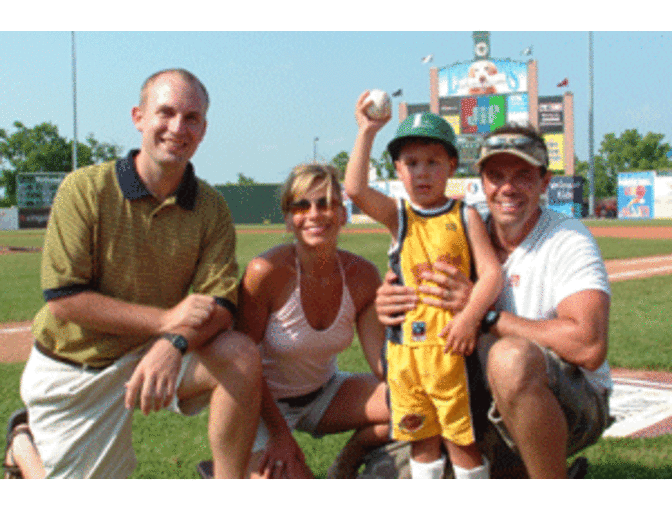 A Ball of a Time! (LEXINGTON/PETERSBURG, KY) **BUY NOW**