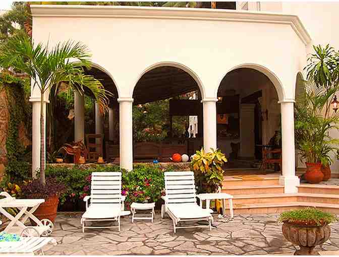 7 Nights Stay at Luxury Villa on Beach in Manzanillo, Mexico with Full Staff-  sleeps 12! - Photo 7