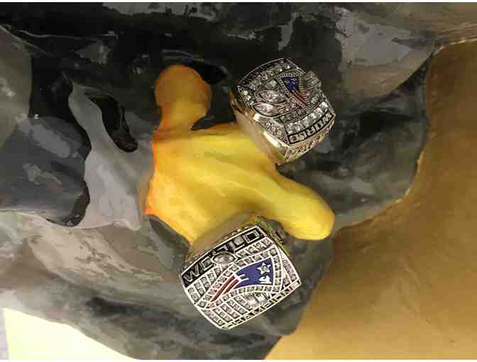New England Patriots Eagle w/ replica Super Bowl rings