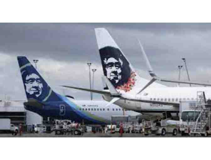 Roundtrip airfaire on Alaska Airlines
