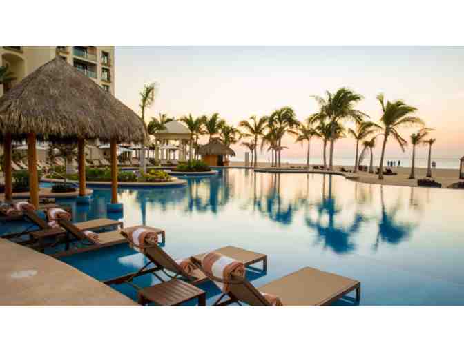 4 Nights in Los Cabos at an all-inclusive Hyatt
