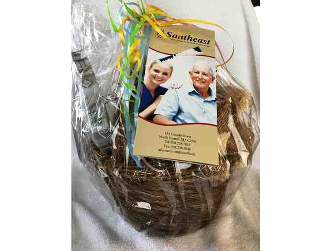 Spring Picnic Basket donated by Southeast Rehabilitation & Skilled Care Center