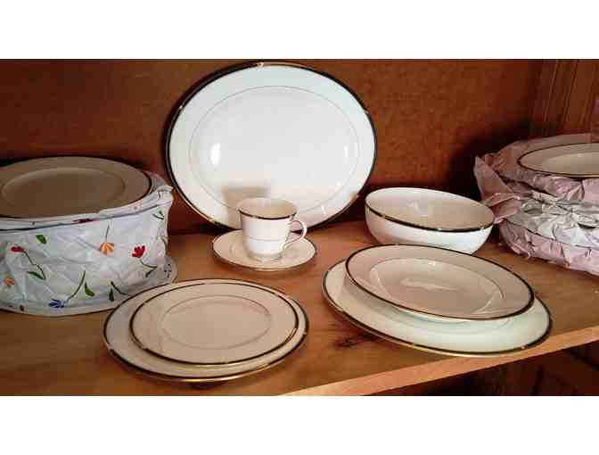 Mikasa Bone China, 6-pc settings, service for 12 with platter and vegetable bowl