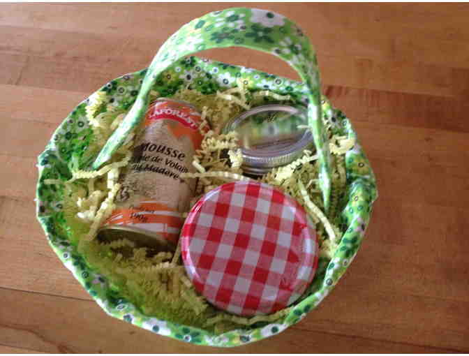A FRENCH GOODY BASKET