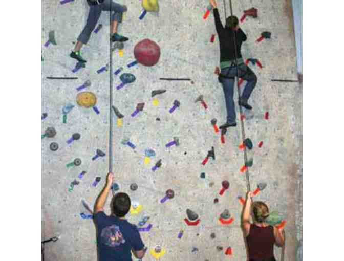 CLIMBING CLASS WITH SUZANNE MCNEILL AND SUZANNE MORRIS