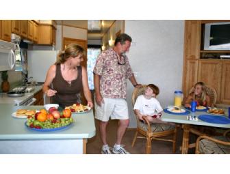 Houseboat in Nevada: 1 Week for 10 People