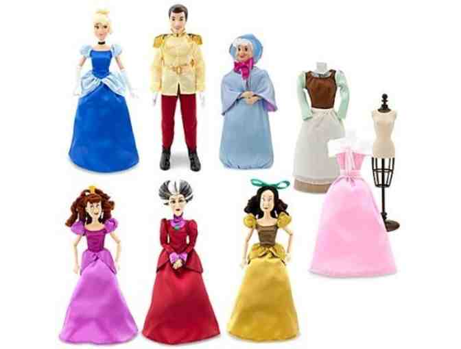 Disney Princess Cinderella Deluxe Doll Gift Set