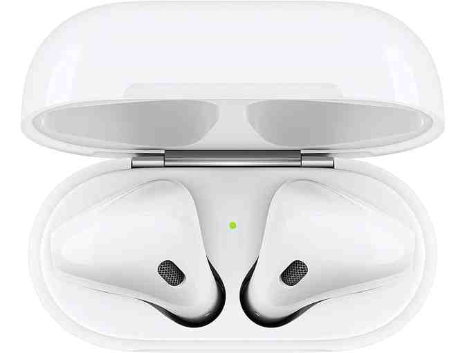 Apple AirPods with Charging Case - Photo 6
