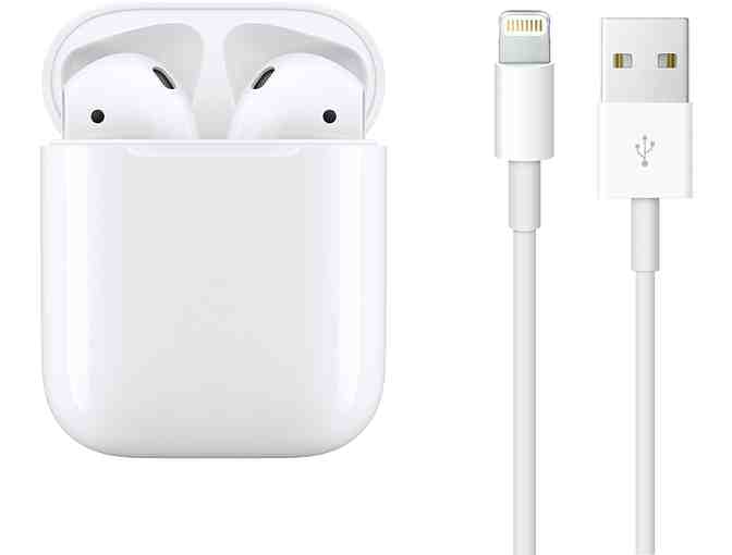 Apple AirPods with Charging Case