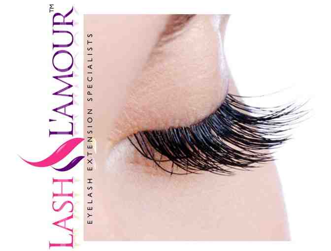 Dramatic Set of Eyelash Extensions at Lash L'Amour
