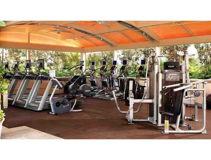 2 night stay at the Deluxe Four Seasons Executive Suite in Los Angeles