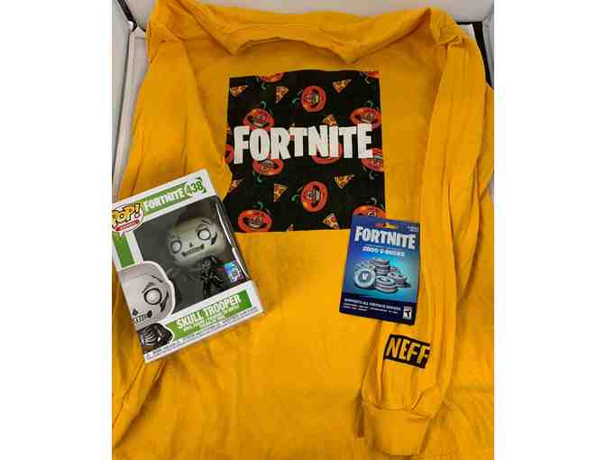 Fortnite Package - VBucks, T-Shirt and Skull Trooper