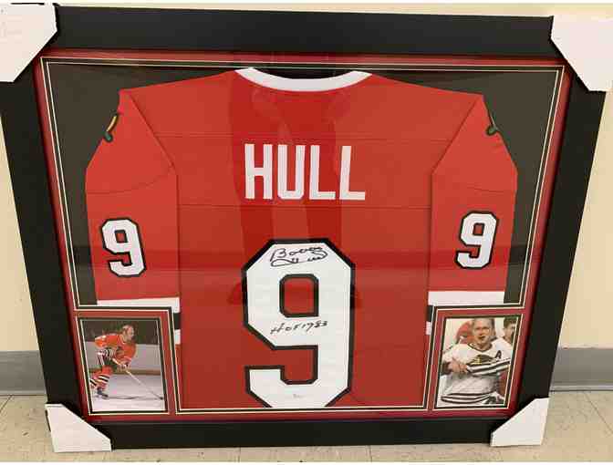 Bobby Hull autographed framed matted Blackhawks jersey