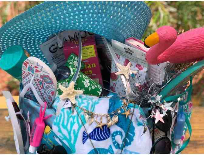A Day At The Beach Gift Basket - Fifi's Fine Resale Shop