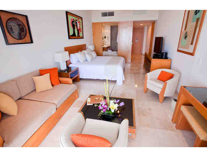 The Grand Mayan: A One-Week Stay in Nuevo Vallarta, Mexico