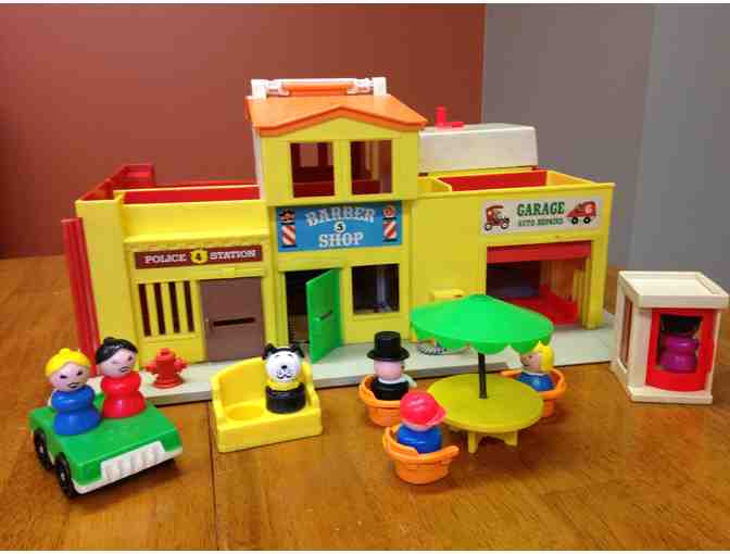 1973 Fisher Price Little People Vintage Town Playset