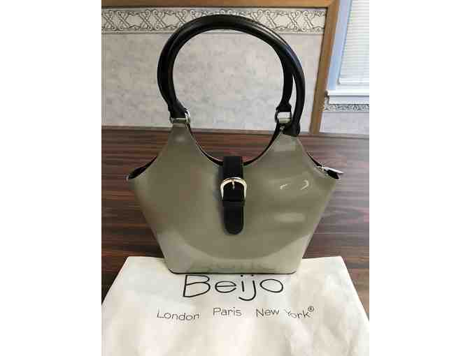 Beijo Pearly Shimmer Beige Patent Leather/Black Trimmed Hand/ Shoulder Bag - Photo 1