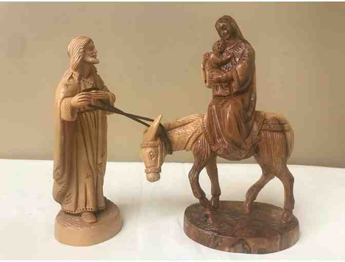 Carved wooden Sculpture of the Holy Family from Bethlehem - Photo 1