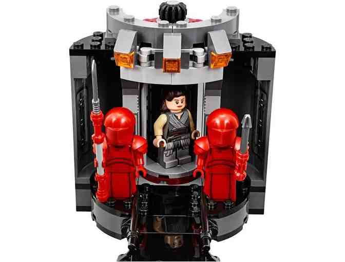 Lego Star Wars "Snoke's Throne Room" set #75216 - Photo 3
