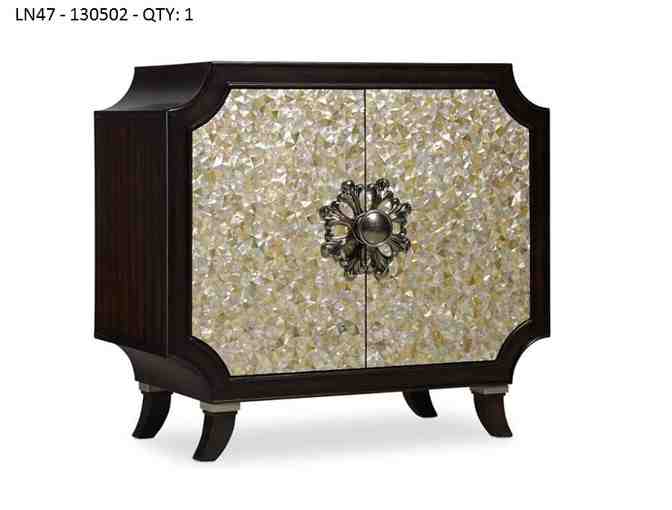 Melange Tavi Door Chest