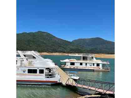 $5,000 credit towards ANY Houseboat rental on Lake Shasta (Silverthorn) 4 star reviews