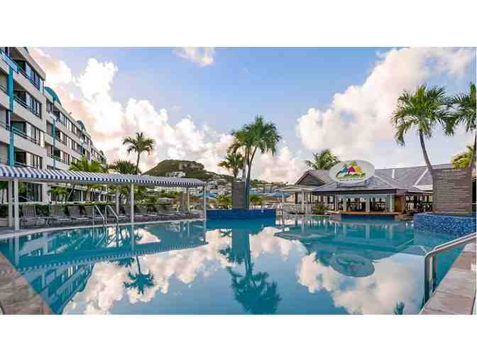 Enjoy 4 nights @ Royal Palm, a Hilton Vacation Club Sint Maarten in One bedroom Suite