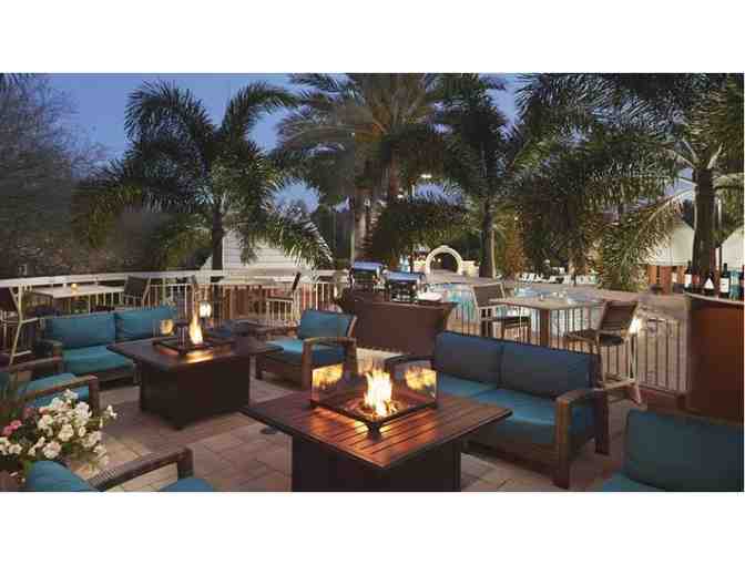 Enjoy 4 nights @ Seaworld Orlando Hilton Grand Vacation Club in luxury suite