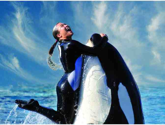 Sea World San Diego Trainer for Day + 5 night Experience - Photo 1