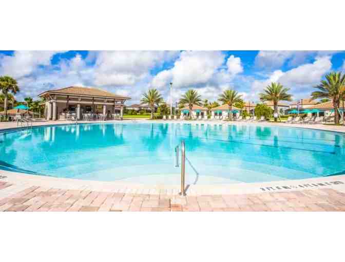 7-Night Orlando Stay for 20 in 8-Bedroom Home with $500 Disney Credit