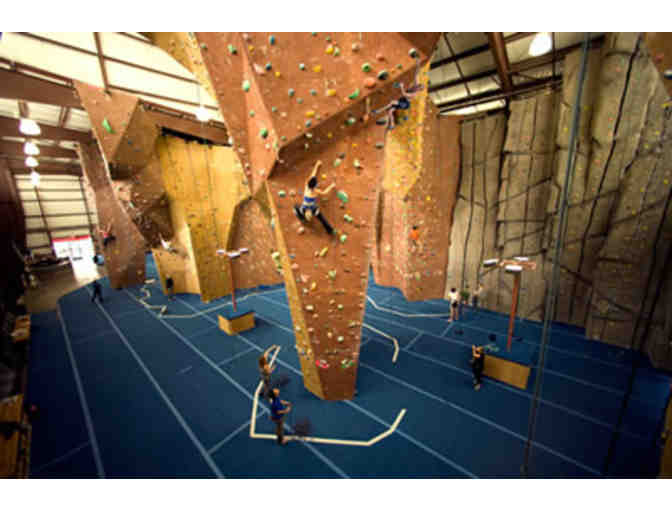 Belay Lessons for 2 at Planet Granite