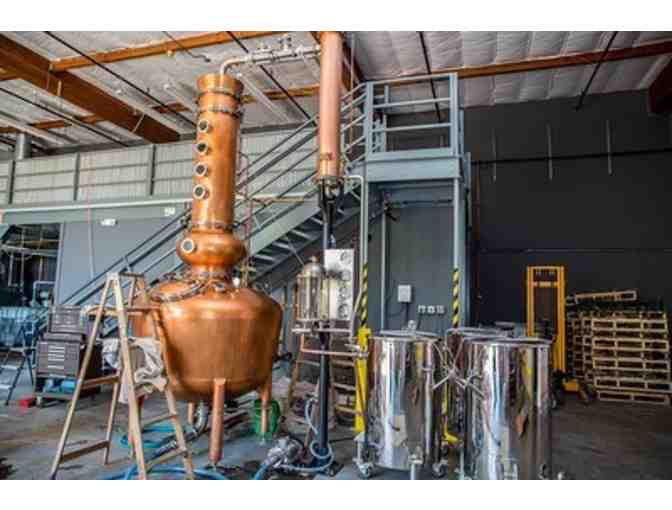 Tour and Tasting for 6 at Griffo Distillery + Bottle of Scott Street Gin