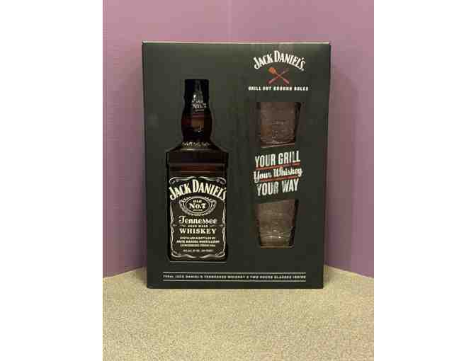 Bourbon - Jack Daniels and glasses - Photo 1