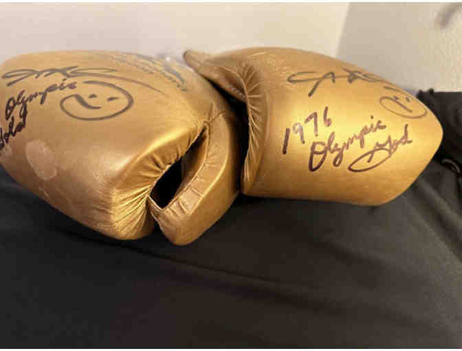 Signed Sugar Ray Robinson Boxing Gloves & Photo