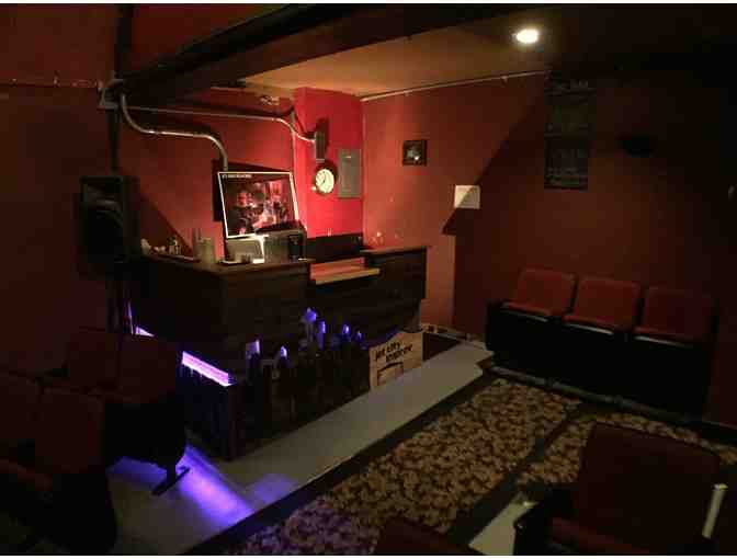 Two Admissions to Any Show at Jet City Improv