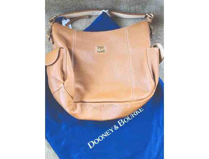 Dooney and Bourke Medium Leather Pocket Sac - Desert