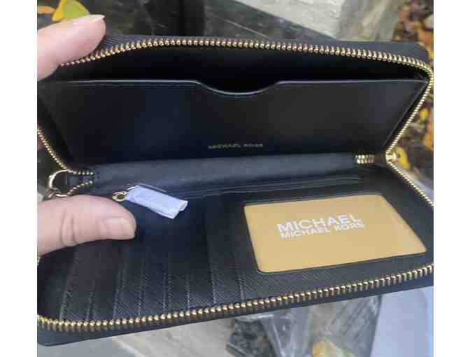 Michael Kors Large Leather Smartphone Wristlet in Black