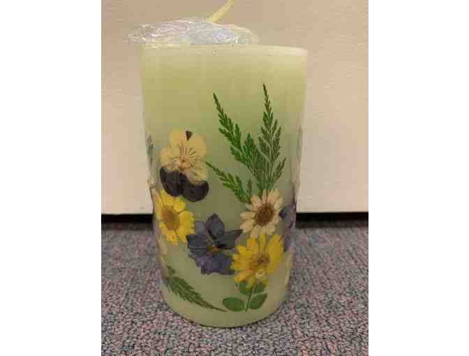 Woodstock Flourish Chime in Butterfly with Candle