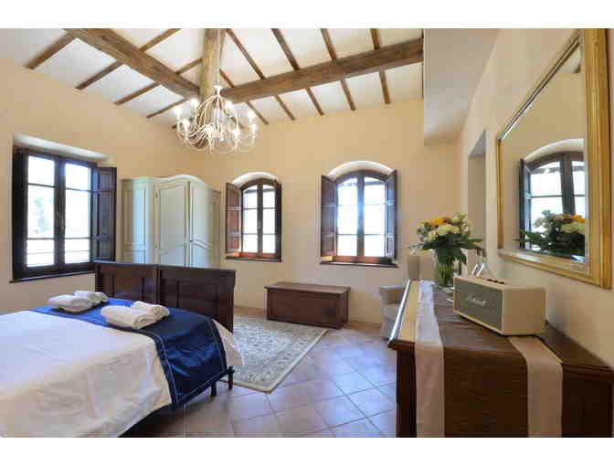 7 nights in luxury Tuscan villa for up to 12 ppl.