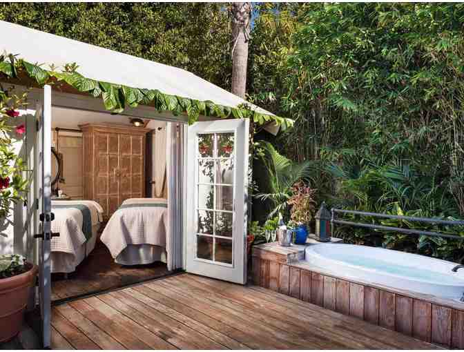 Couples Massage, Dinner, 3 night stay for 2