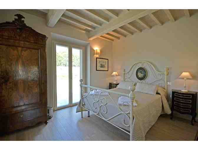 Amazing 3-Bedroom Tuscany Private Villa - Photo 17