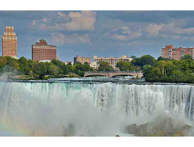 3 Nights in Niagara Falls with Tour! - Photo 1
