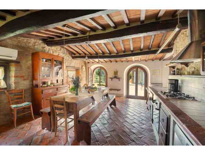 Amazing 5-Bedroom Villa in Tuscany! - Photo 10